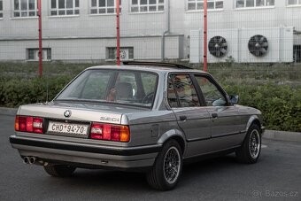 BMW E30 320i - 3