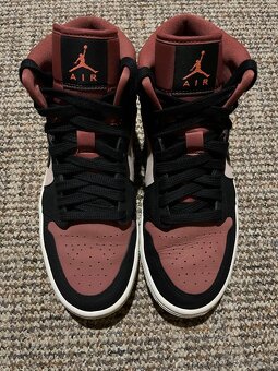 Nike Air Jordan 1 Mid - 3