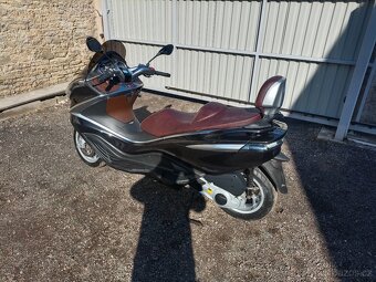 Piaggio X10 125i ABS ASR CZ doklady v ceně - 3