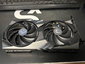 GEFORCE RTX 4060 - 3