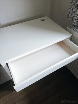 Psací stůl IKEA MICKE - 3