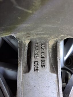 Alu orig letni sada Volkswagen 5x112 7J ET45 215/55 R16 97W - 3