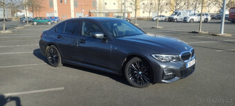 BMW 320d xDrive-M Sport - 3