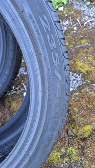 Letni pneu 235/40/R19 - 3