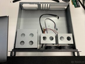 2U Mini-ITX/MicroATX PC Rack Skříň | Netrack NP5107 + NP5114 - 3