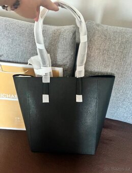 Michael Kors kožená kabelka Vincent - 3