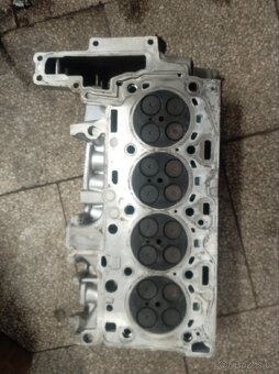 Hlava motoru BMW N47D20 - 3