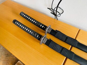 Samurajsky meč dekorace maketa 2kusy se stojanem - 3