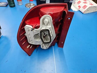 ŠKODA YETI  LEVÉ ZADNÍ SVĚTLO,LEVNĚ - 3