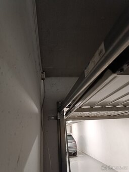 Výklopná garážová vrata - 3