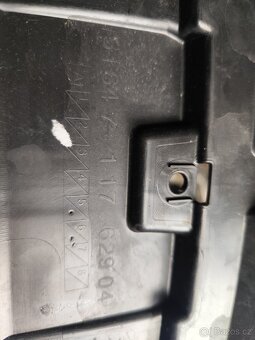 BMW E87 přívod vzduchu k chladiči - 3