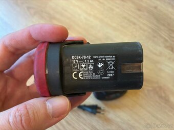 PARKSIDE baterie a nabíječka 12V - 3