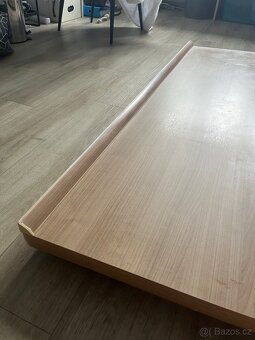 Kuchyňský masivní stůl Egger - Rakousko - 3