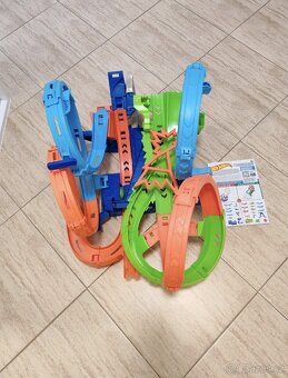 Hot Wheels Action HXR70 - 3