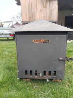 dřevěná větší udírna - 3