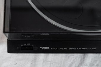 Gramofon YAMAHA - 3