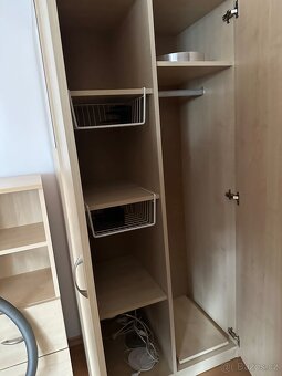 Šatní skříň - 3