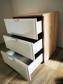 Noční stolek - 3
