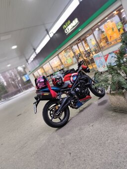 Prodám  Triumph street triple 675 - 3