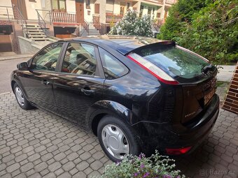 Ford Focus 1.6i - 3