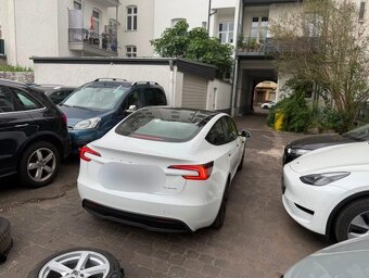 Tesla Model 3 HIGHLAND AWD Long Range - 1925 - 3