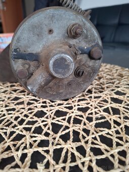 Dynamo Ford - 3