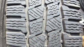 Zimní pneu 215/65/16c Michelin - 3