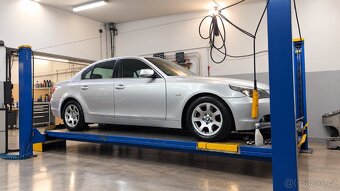 BMW 5 E60 top stav - 3