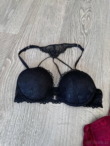 Krajkové podprsenky zn. Lascana 70B, černá, červená - 3