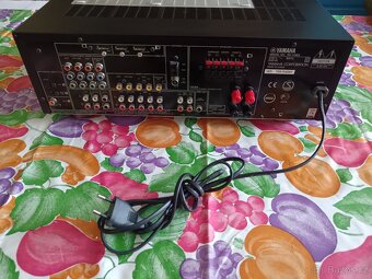 Yamaha RX-V365 Receiver - 3
