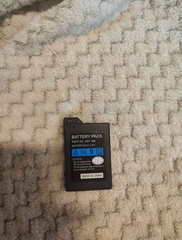 PSP 1004 + 1gb karta (ČÍST POPIS) - 3