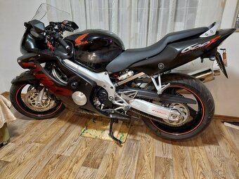 Honda CBR 600f - 3