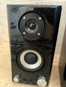 Prodám 2 repráčky Genius SP-HF500A + mikrofon Hama - 3