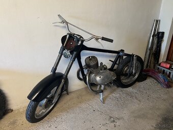 Jawa 250 na díly - 3