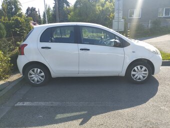 Toyota Yaris 1.0 - moc hezká - 3