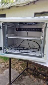 Prodám rack skříň Triton 19" 9U, hloubka 500 - 3