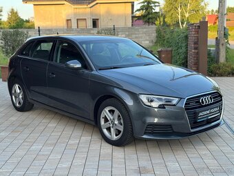 Audi A3 Sportback 40 2.0 TFSI Entry Design quattro - 3