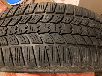 Prodám zimní pneu 205/55 R15 - 3