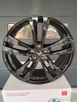 5x112 R20 Seat Volkswagen Škoda - 3