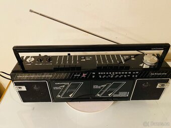 Radiomagnetofon Grundig RR 1100, rok 1988 - 3