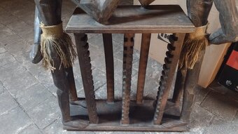 Etno dřevěný stojan držák na 30 CD - 3