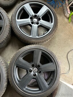 Alu kola originál Audi R18 5x112 225/40/18 letní - 3