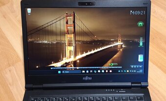 Notebok Fujitsu Lifebook e548 i5/8GB/120GB SSD - 3