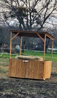 Přístřešek, krmelec na seno - 3