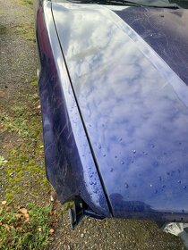 P: Pravý přední blatník BMW e36 sedan - 3