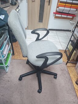 Kancelářská židle - 3