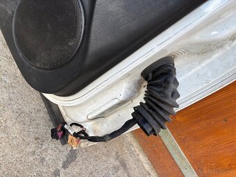 Golf 4 Levé přední dveře - 3