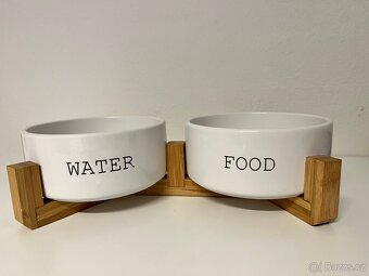 Úklid psí skříně- postroje, vodítka, el. obojek, … - 3