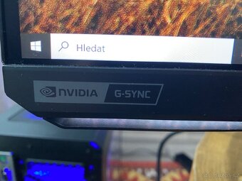 Samsung Odyssey G7 - 3