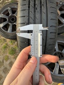 Disky OZ titan r16 5x100 et35+ pneu Nokian Wetproof - 3